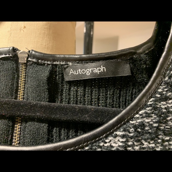 Knit dress with lured and leather trim - Picture 4 of 4